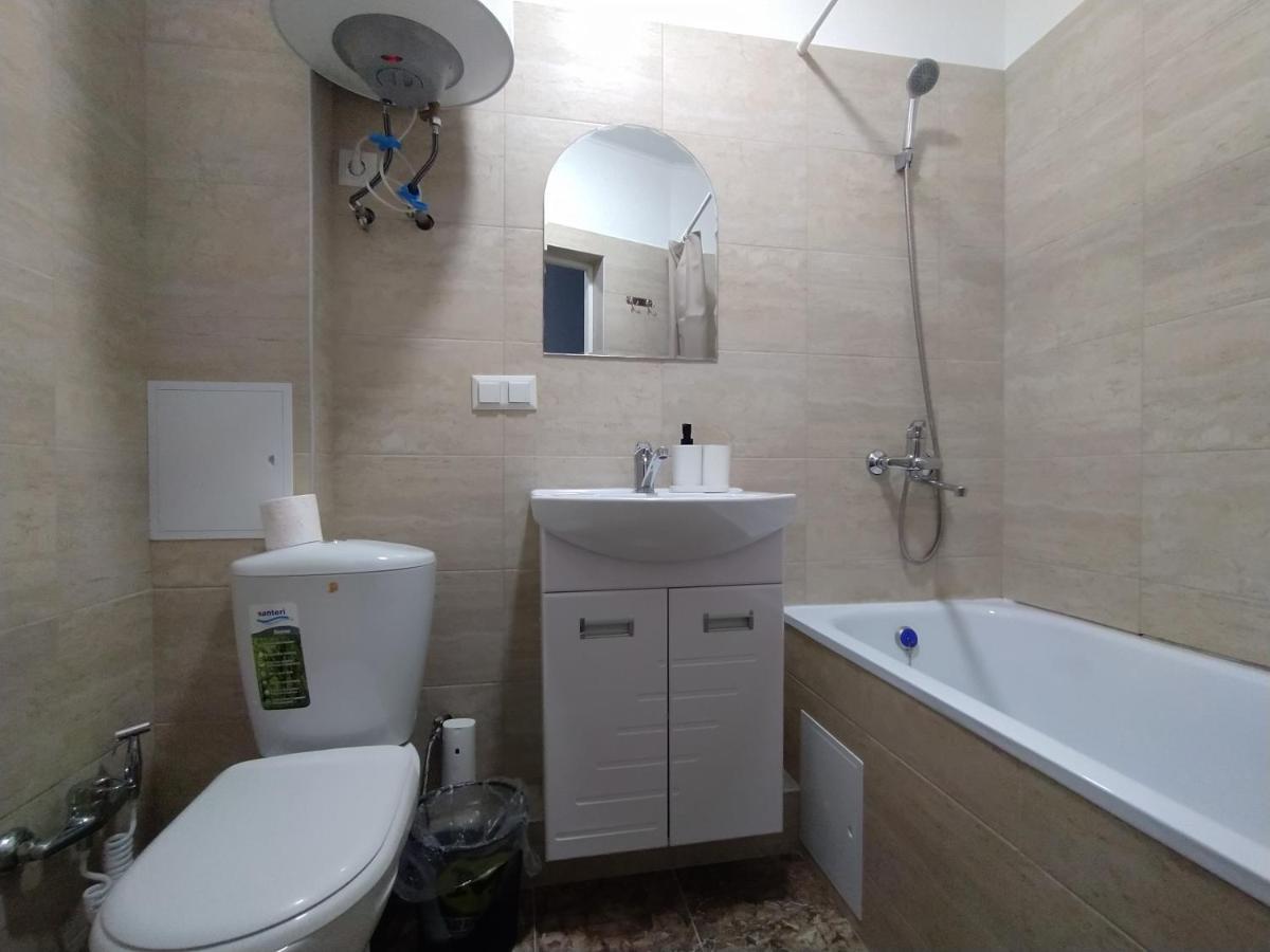 Aura On Sydykova Street 290 Apartment Bishkek Exterior photo